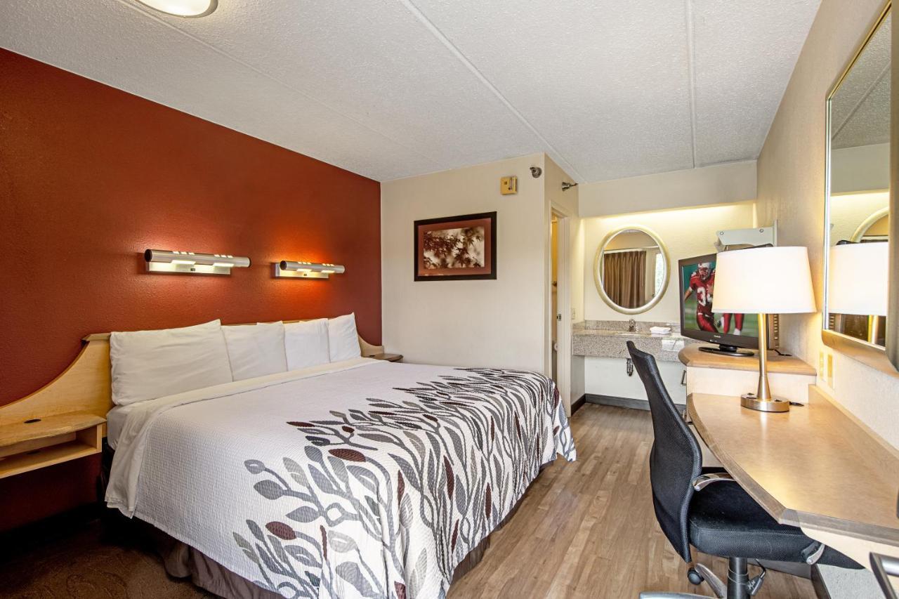 Red Roof Inn Charleston West - Hurricane, Wv Teays Valley Екстериор снимка