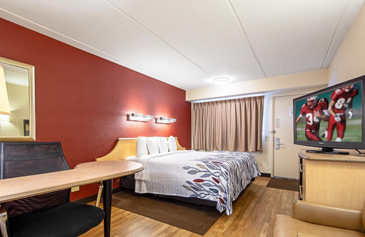 Red Roof Inn Charleston West - Hurricane, Wv Teays Valley Екстериор снимка