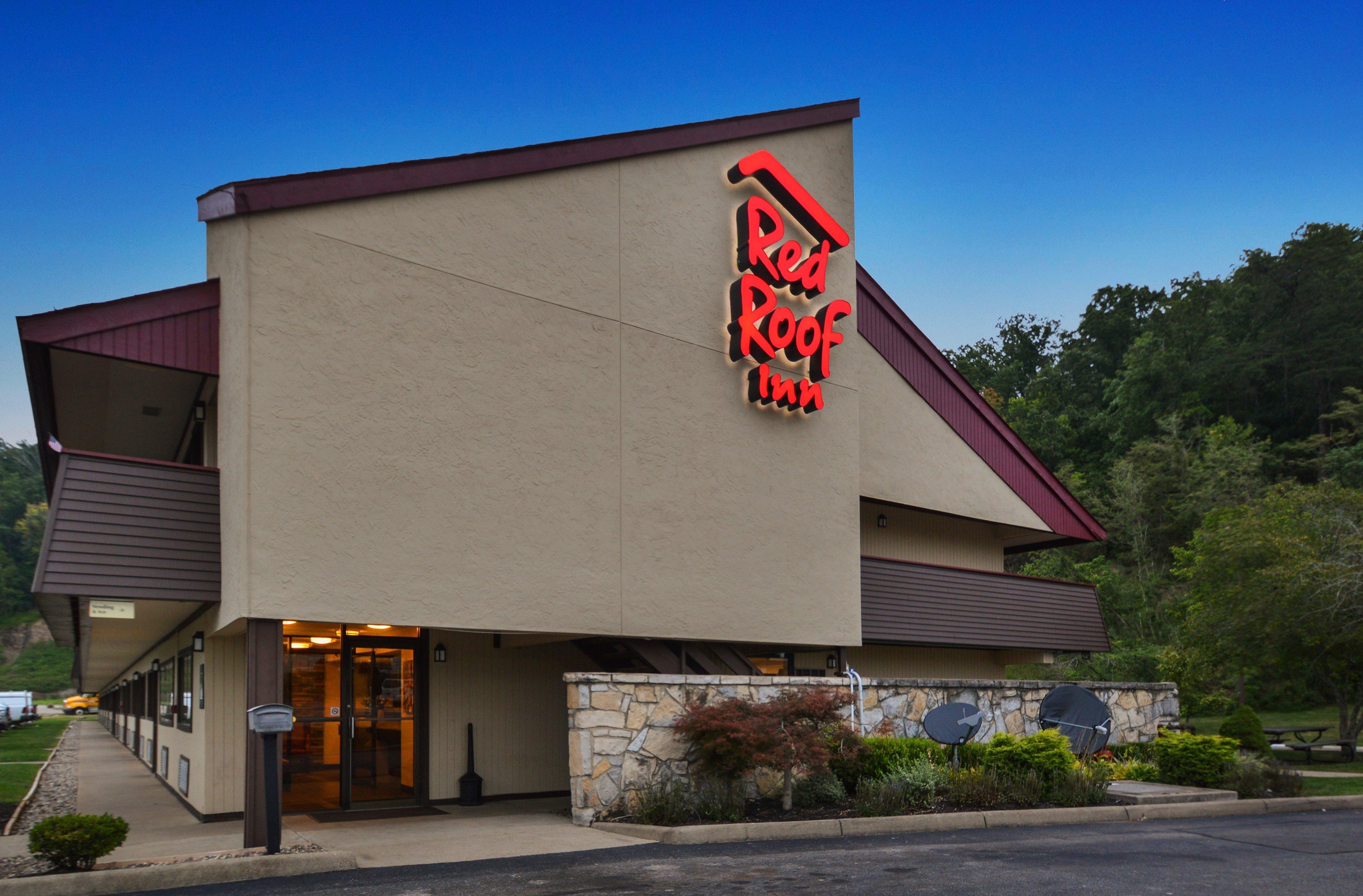 Red Roof Inn Charleston West - Hurricane, Wv Teays Valley Екстериор снимка