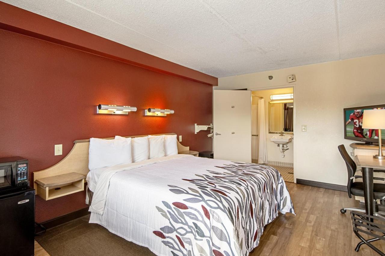 Red Roof Inn Charleston West - Hurricane, Wv Teays Valley Екстериор снимка